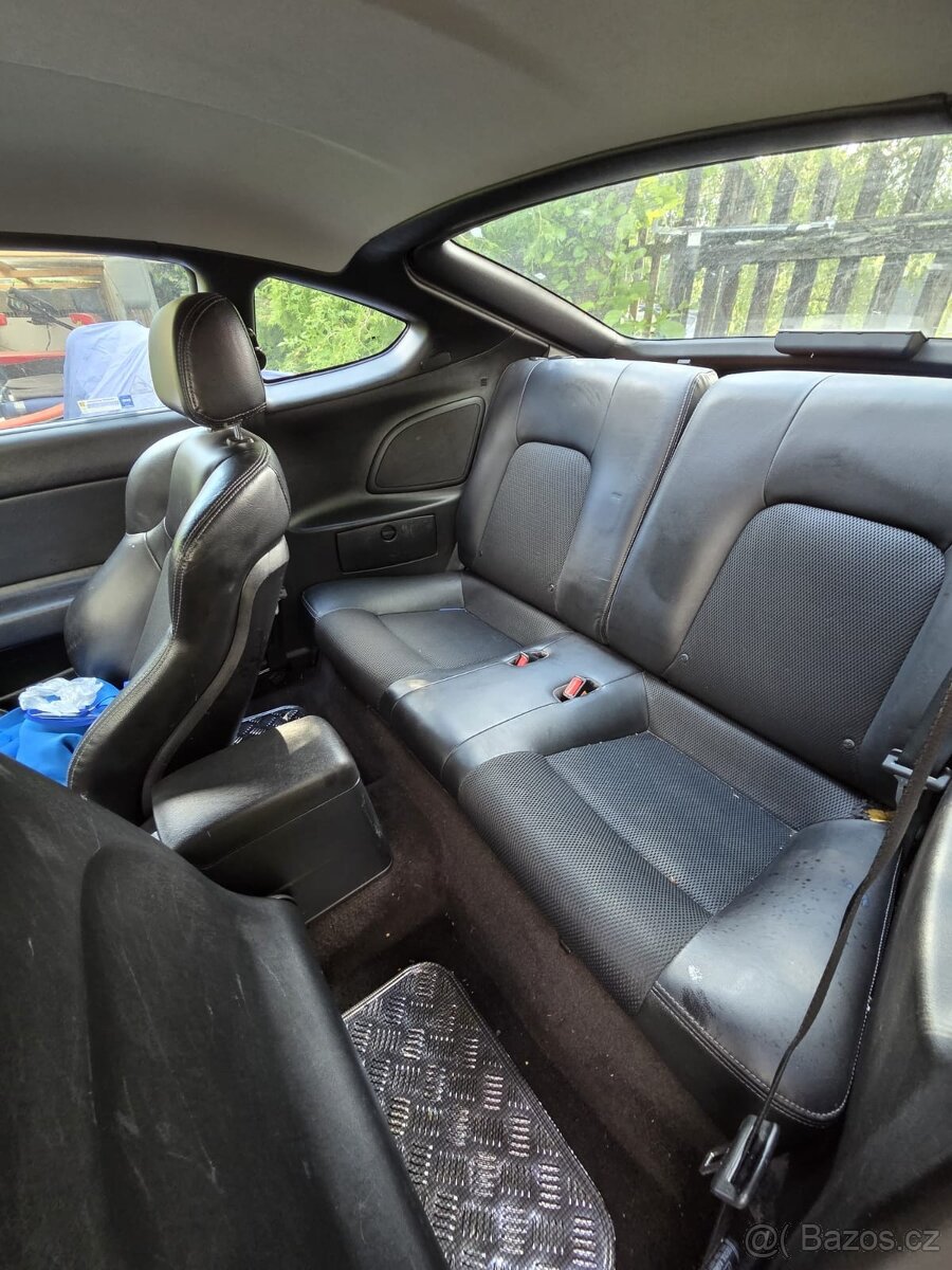 Hyundai Coupe - 13