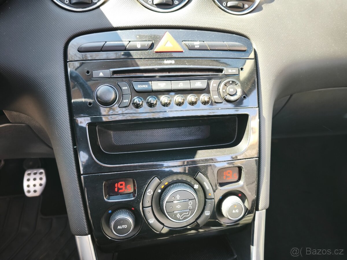 Peugeot 308 CC 2.0 HDi - 13