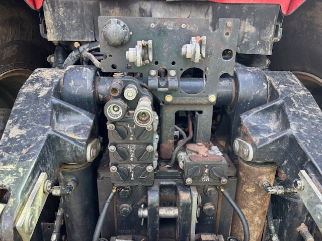 Kolový traktor Case Magnum 290 - 13