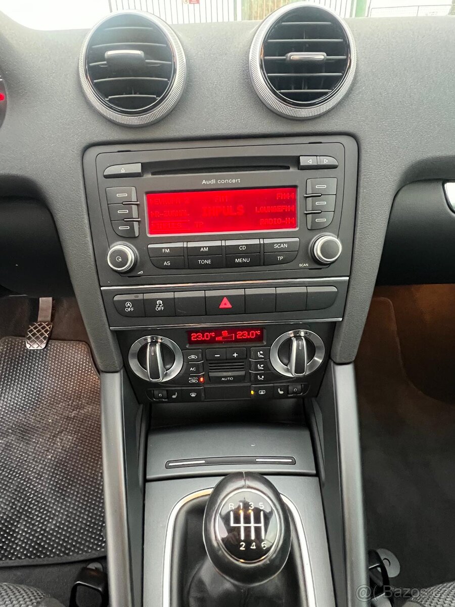 AUDI A3 1.2i KABRIOLET AUTOKLIMATIZACE - 13