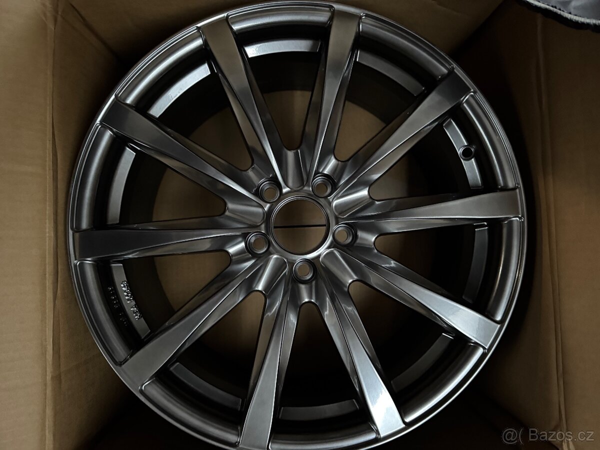Zimní pneu Continental na discích 18” 235 45 r18 5x108 - 13