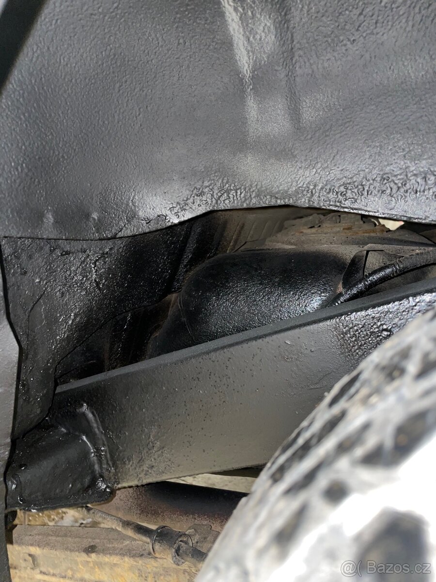 Suzuki Jimny 1.3 4x4 60kW - 13