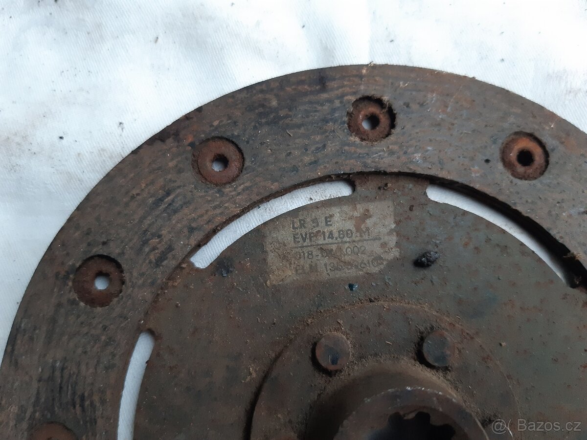 Soubor dílů auto - moto - 13