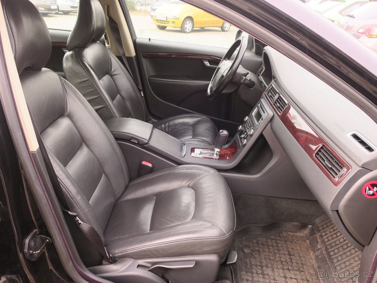 Volvo S80 3.2 i R6 175 kW - 13