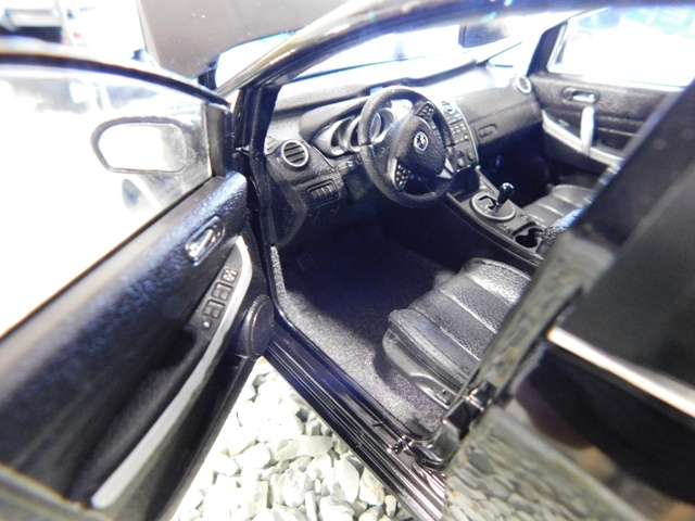model auta Mazda CX7 1:18 čierna farba - 13
