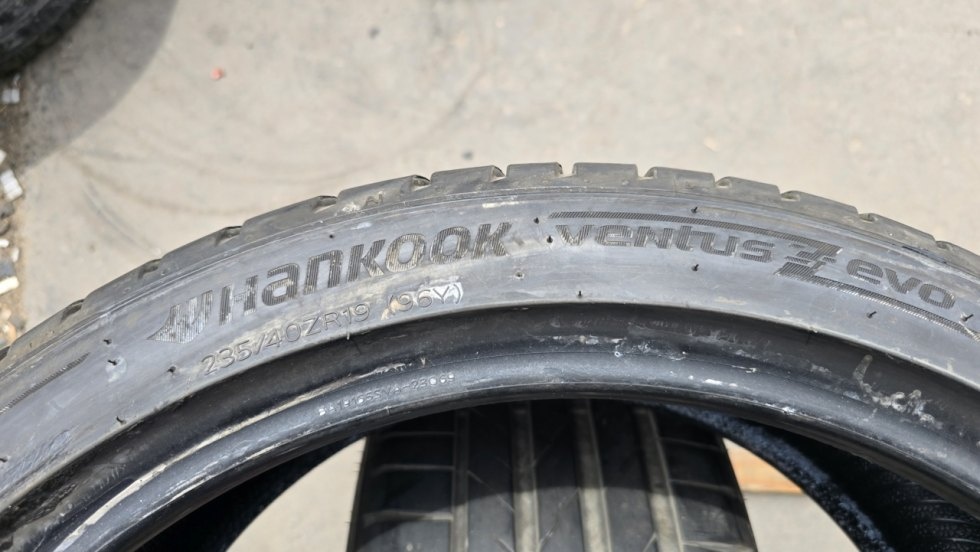 Letní pneumatiky 235/40/19 Hankook - 13