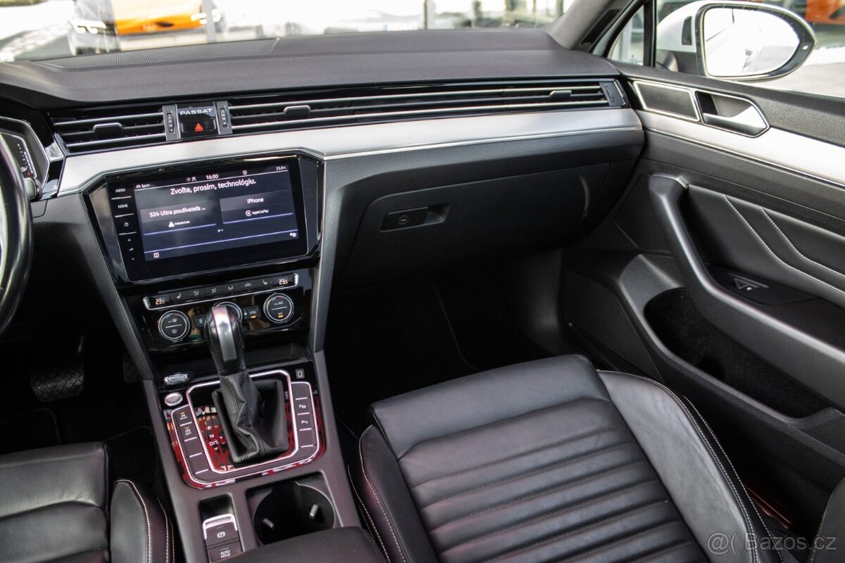 Volkswagen Passat Variant Elegance GT 200kW - 13