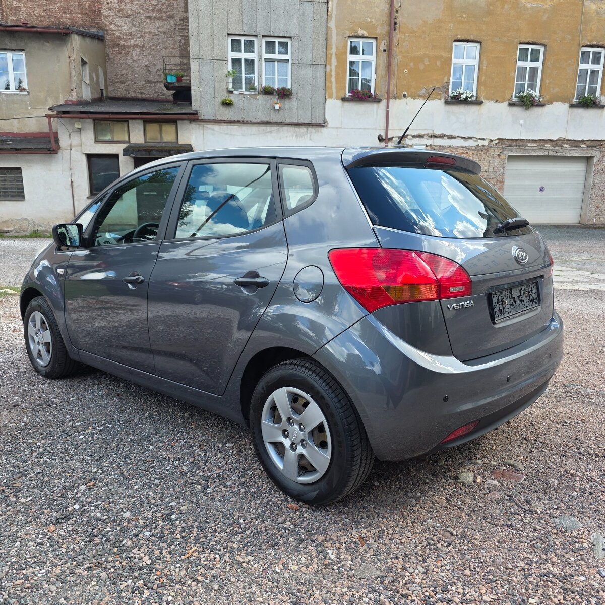 Kia Venga 1.4i 66kw - 13