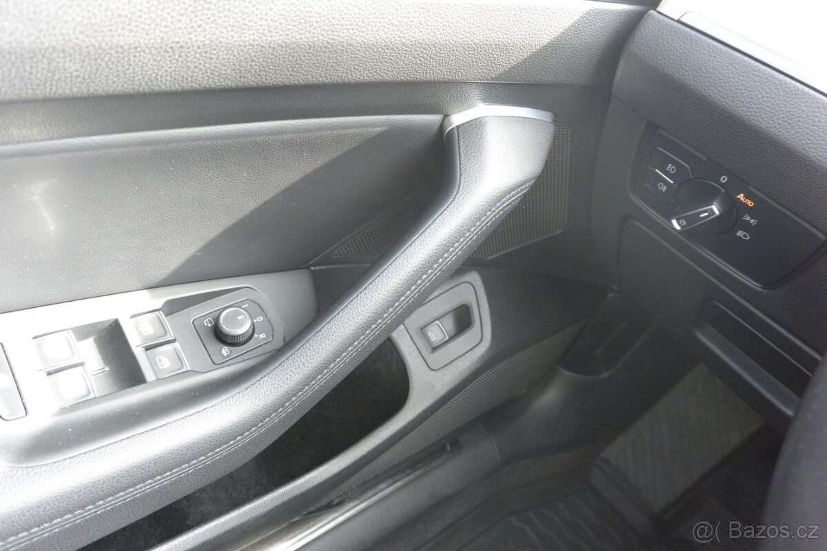 PRODÁM Volkswagen Passat 2.0TDi 4MOTION 176kW DPH - 13