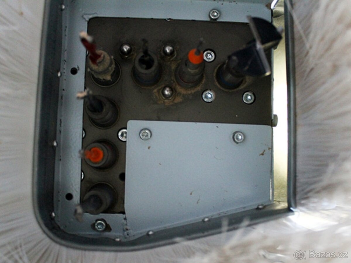 Nestingové CNC obráběcí centrum WEEKE Vantage 24 L - 13