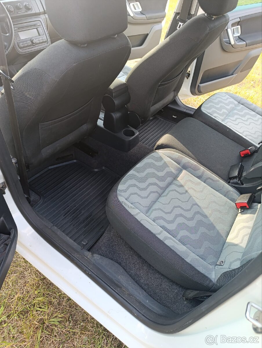 Škoda Roomster 1.6.16V - 13