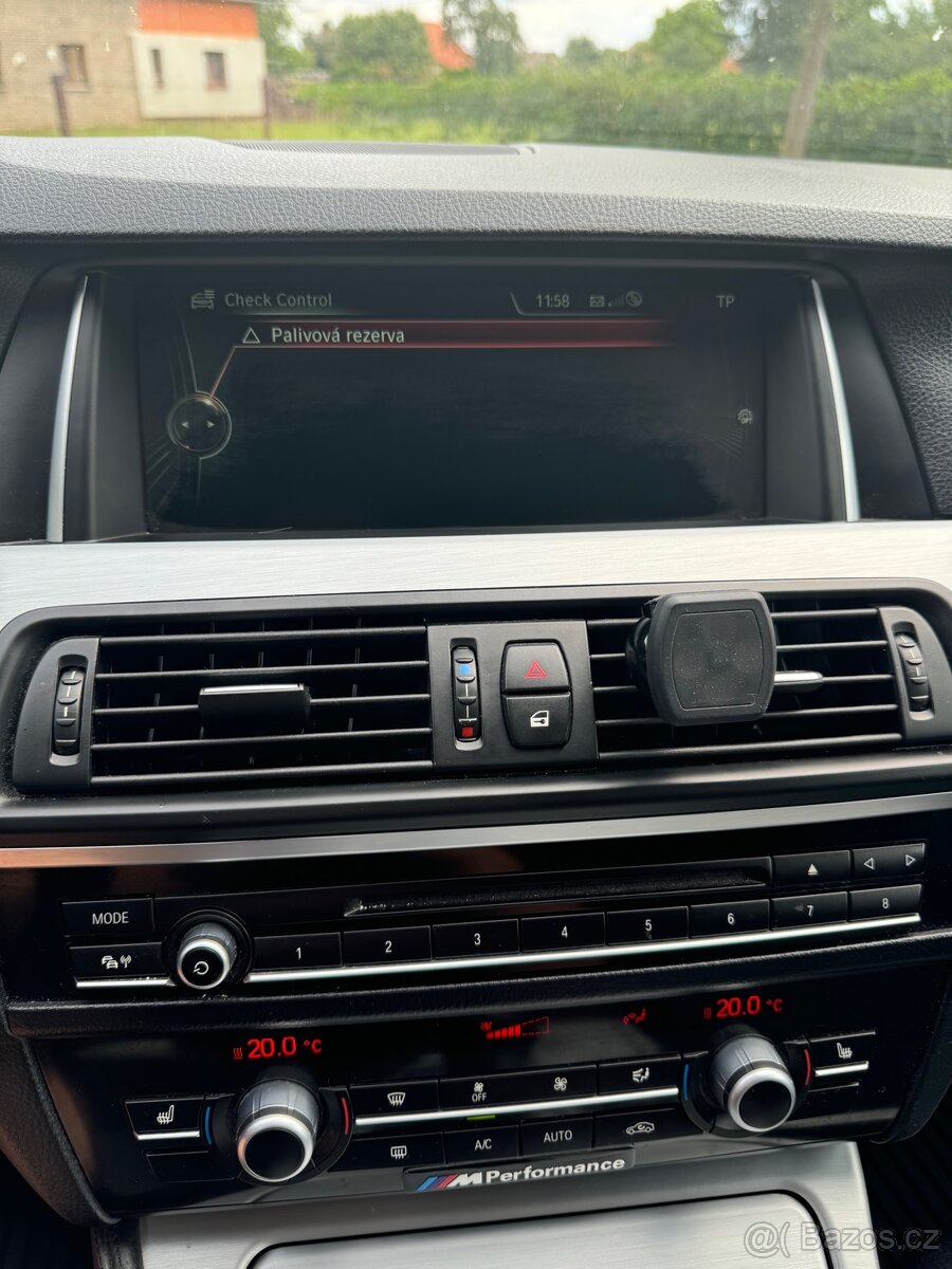 BMW F11 520d - M-Packet - 13