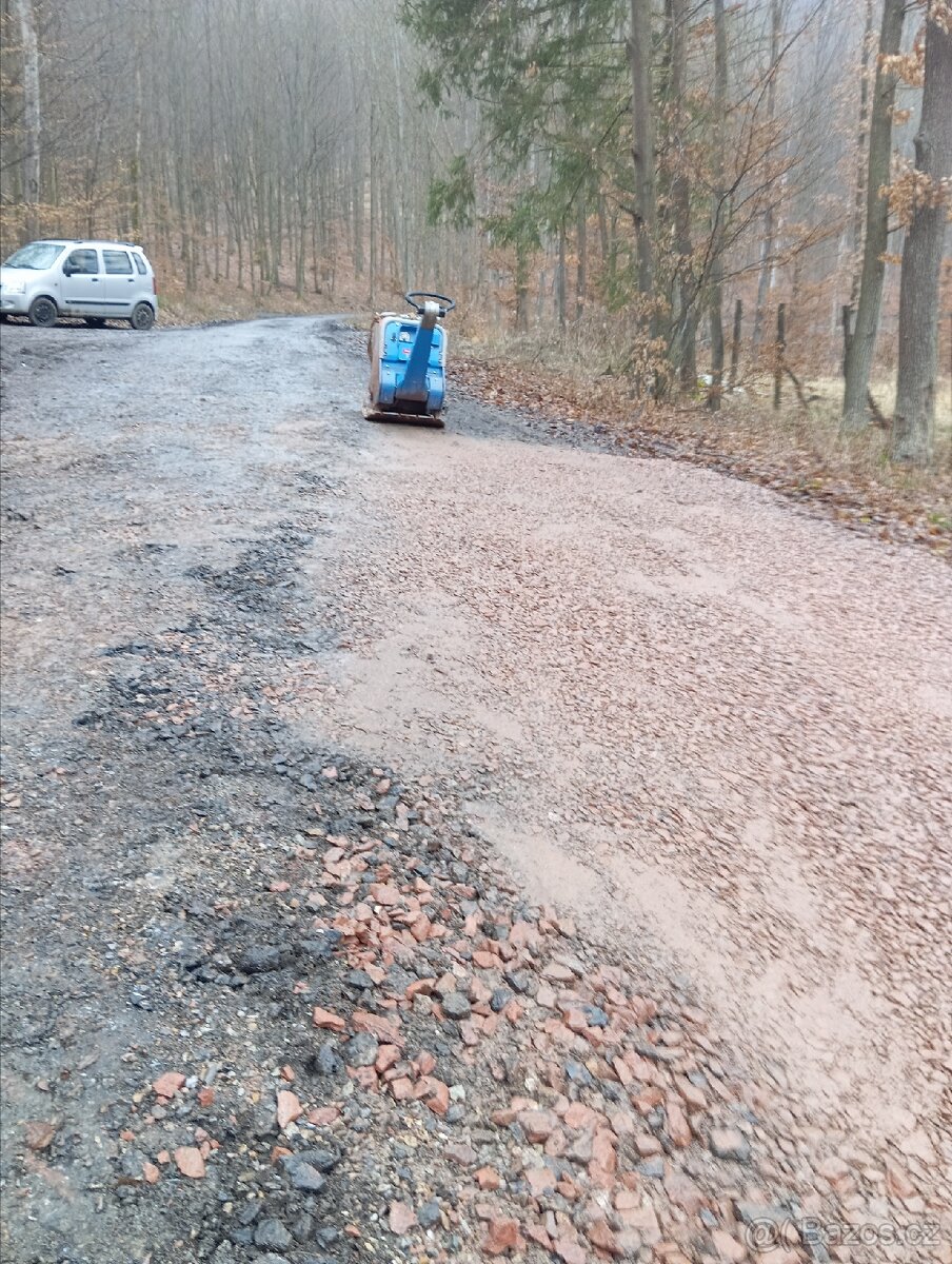 Příprava příjezdové cesty - 13