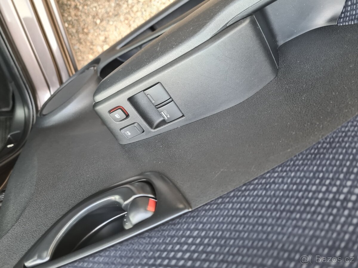 HONDA JAZZ 1,2i 66kW i-VTEC KLIMA - 13