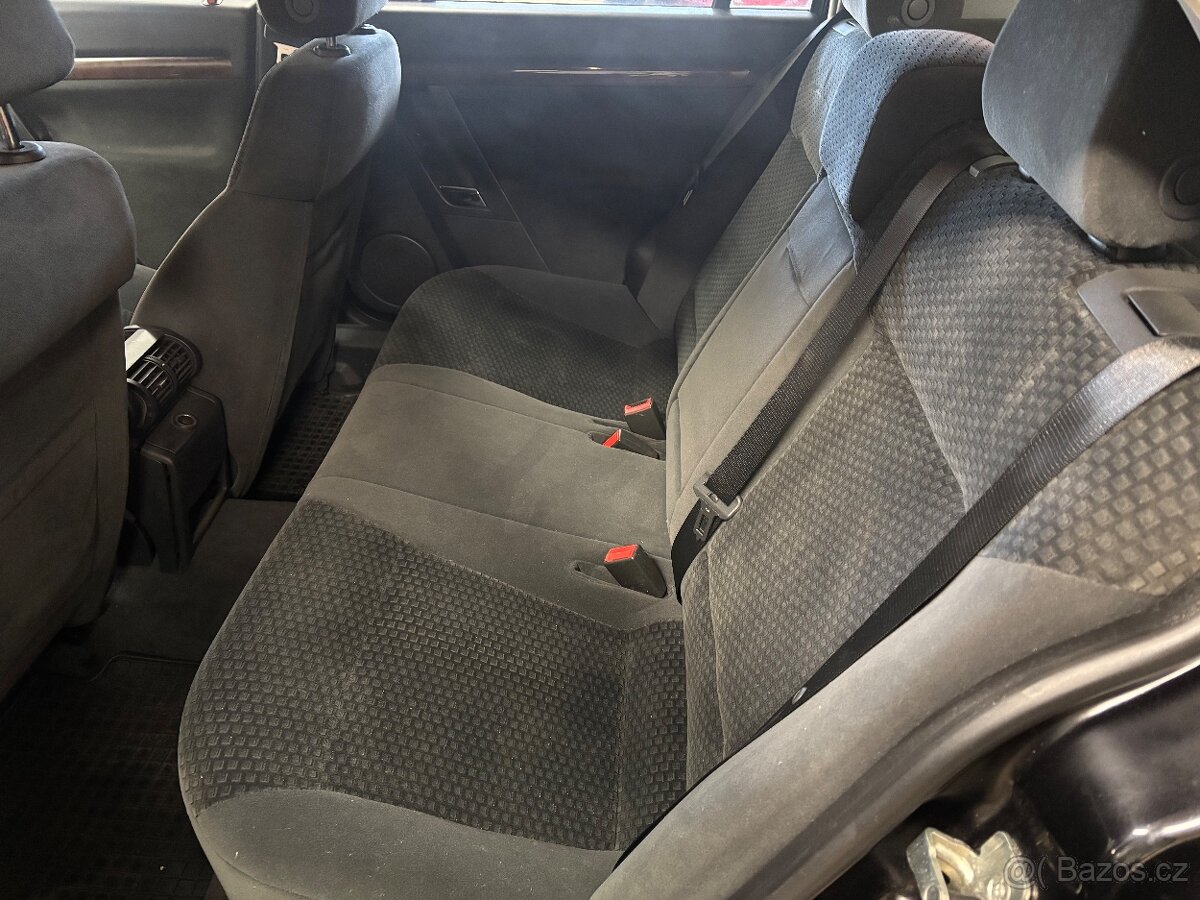 Opel Vectra 2.2i - 13