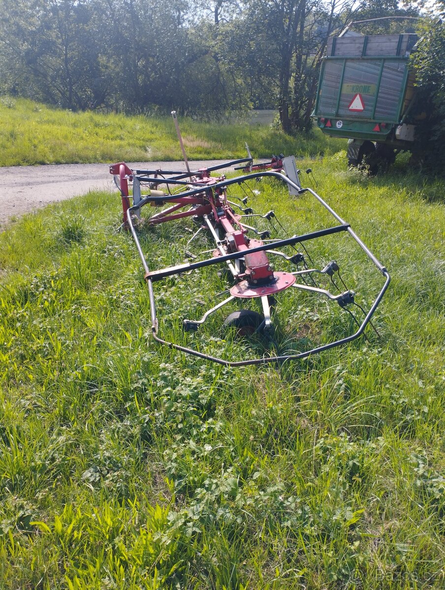 Prodáme zemědělské stroje. - 13