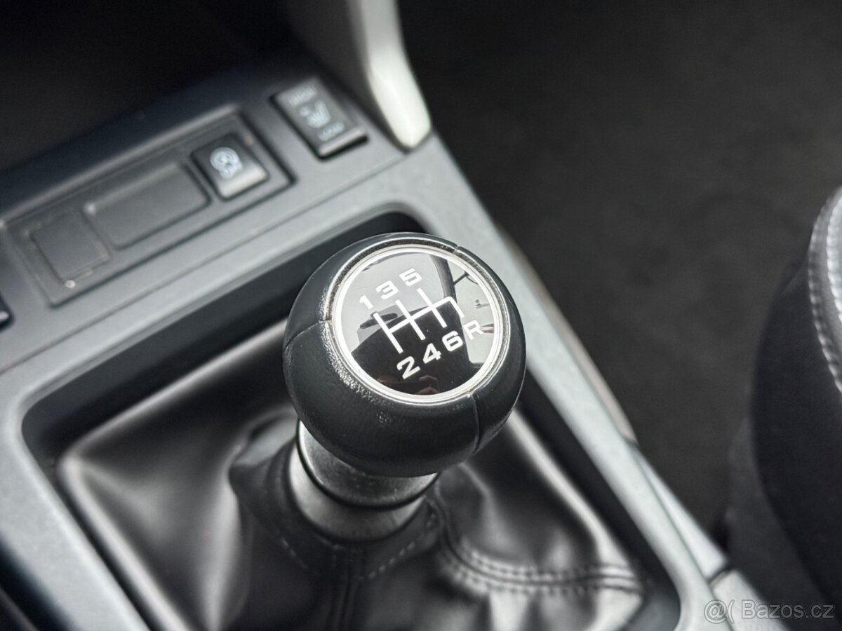 Subaru Forester 2.0i AWD • 4/2017 • 110kw • DPH • 2 sady kol - 13