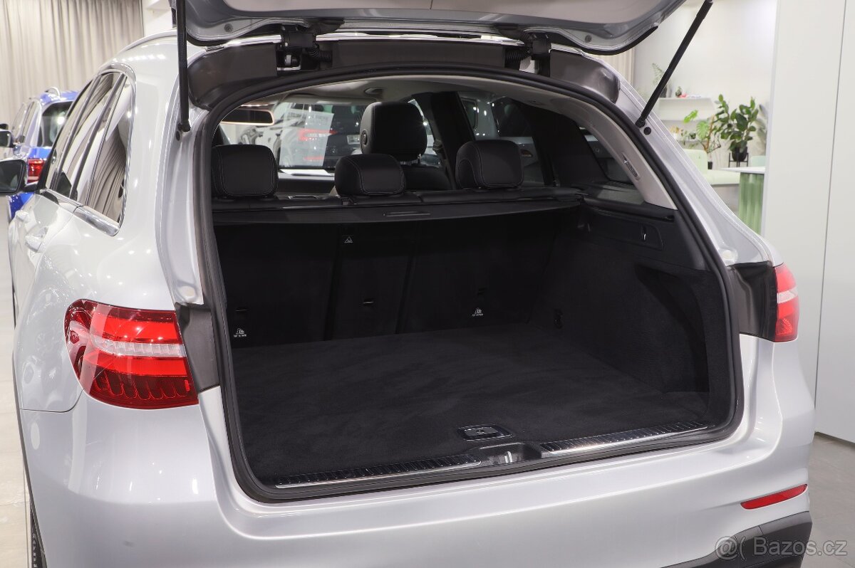 Mercedes-Benz GLC250d 4x4 150kW - otevřeno celý víkend do 20 - 13