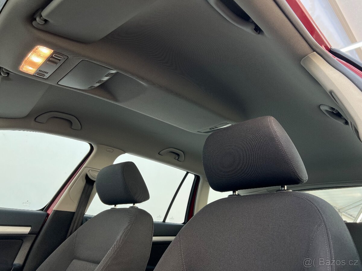 Škoda Octavia II combi 1.9 TDi,77kW,4x4,6st man,1maj,115TKM - 13