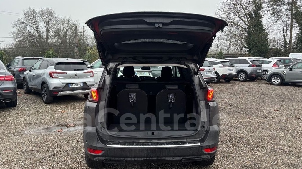 PEUGEOT 5008 II (2) BLUEHDI 130 S&S ALLURE EAT8 05/2021 - 13