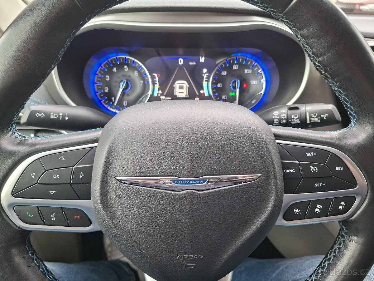 Chrysler Pacifica 3.6L adapt.temp.anroid auto,nový model - 13