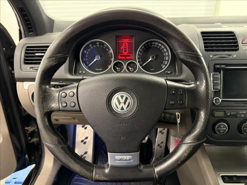 Vw golf mk5 r32 - 13