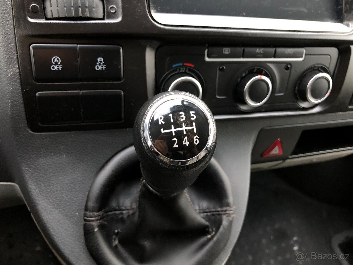 VOLKSWAGEN TRANSPORTER 2.0 TDI - 13