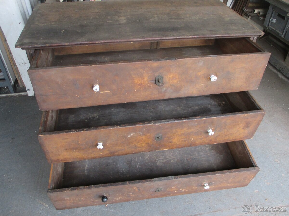Historický prádelník/komoda - 13