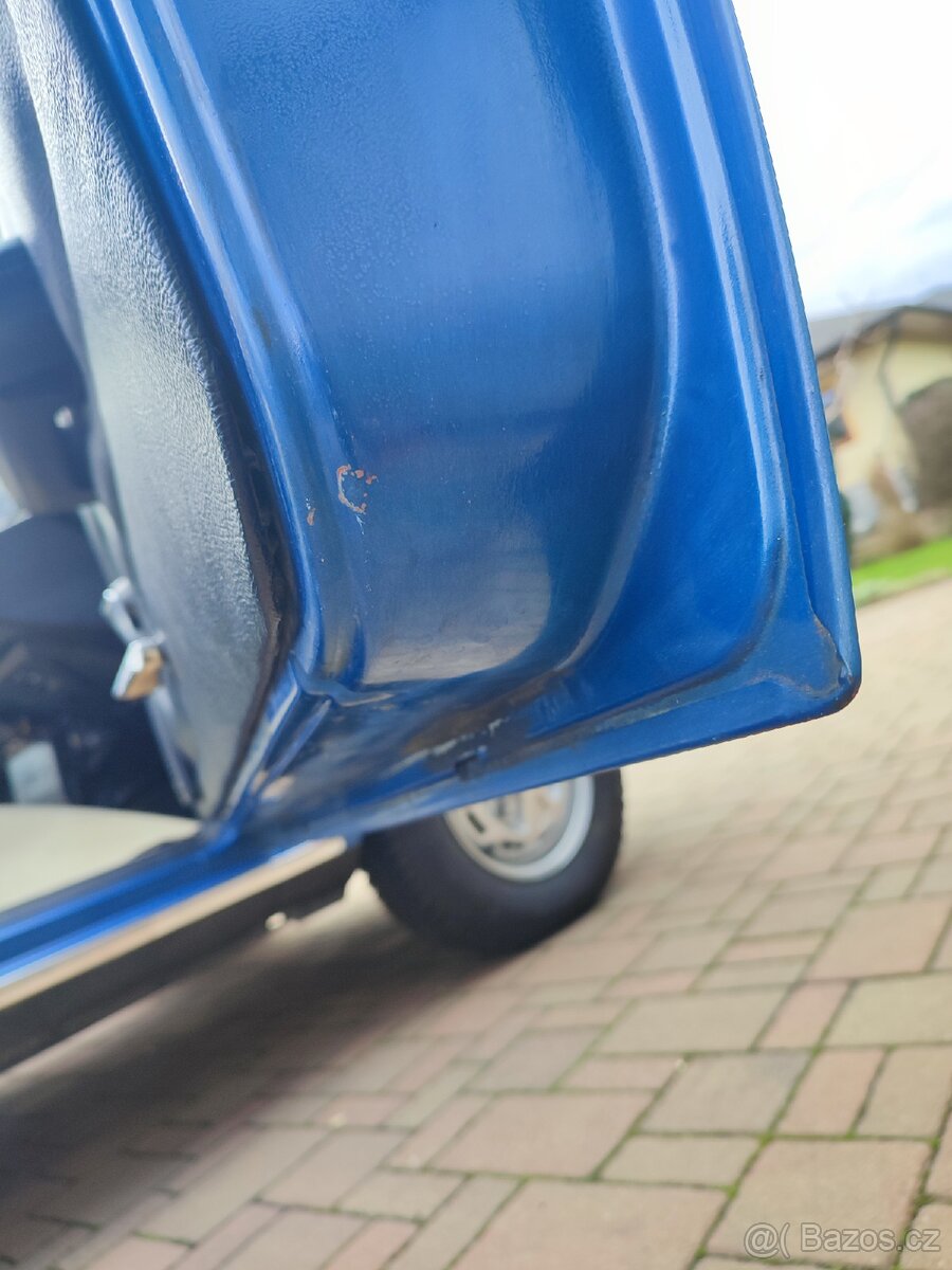 Renault R15 - 13