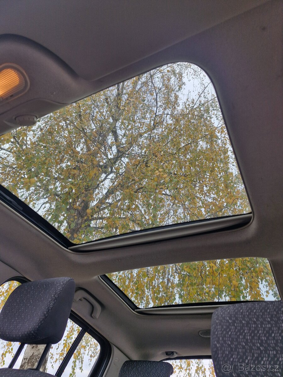 Renault Modus 1.6 benzín - 13