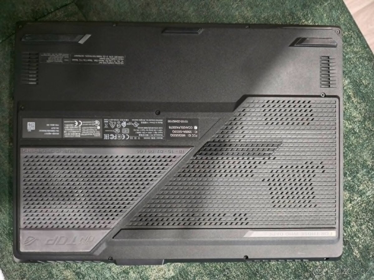 ASUS ROG strix SCAR 15 Ryzen 9 + RTX 3080 - 13
