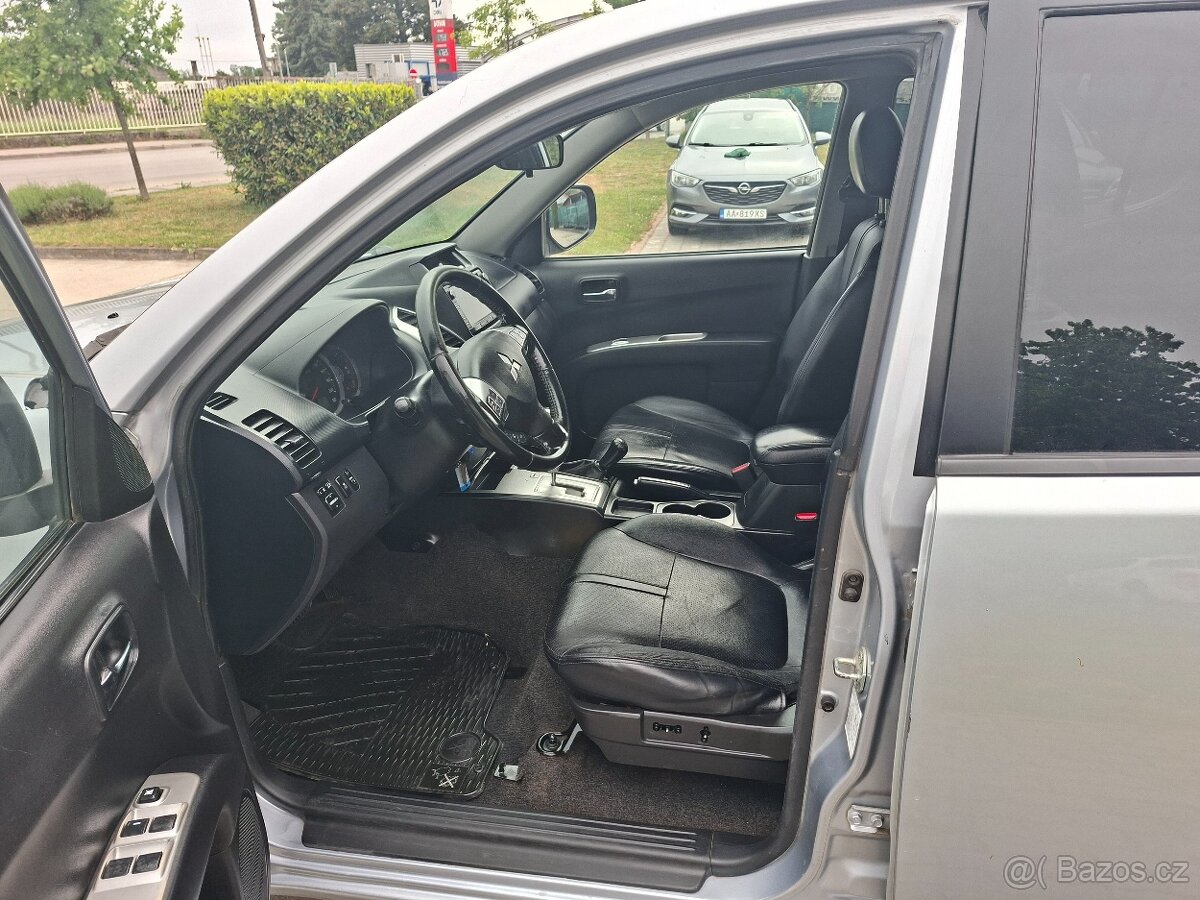 Mitsubishi L 200 2,5D 131KW AUT - 13