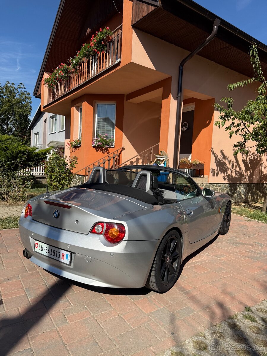 Bmw Z4 3.0i manual e85 - 13