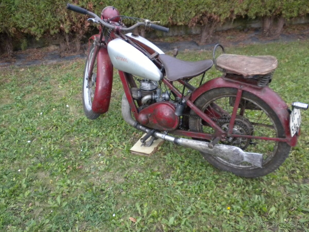 JAWA VILLIERS r.v.1934 bez dokladů dlouhá léta na půdě - 13