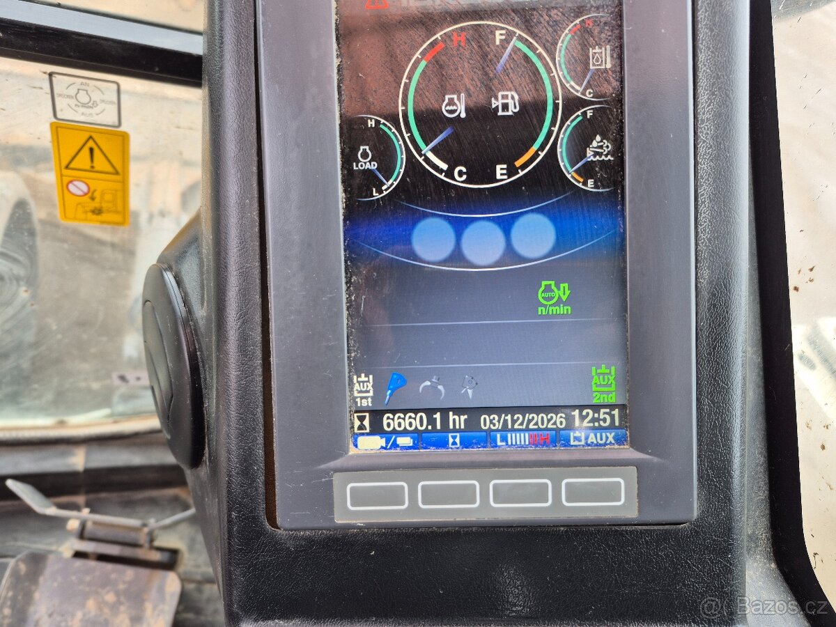 Pásové rypadlo Takeuchi TB2150 - 13