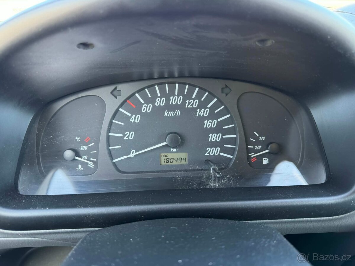 Opel Agila - 13