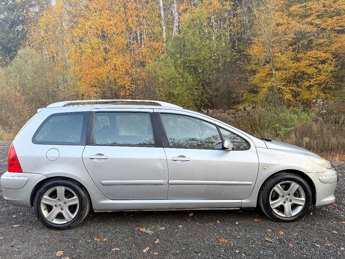 Peugeot 307 SW 5-7 míst 2.0 HDI 100 kw po velkém servise - 13