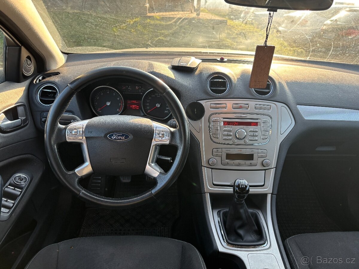 Ford Mondeo 2.0i AUT KLIMA - 13