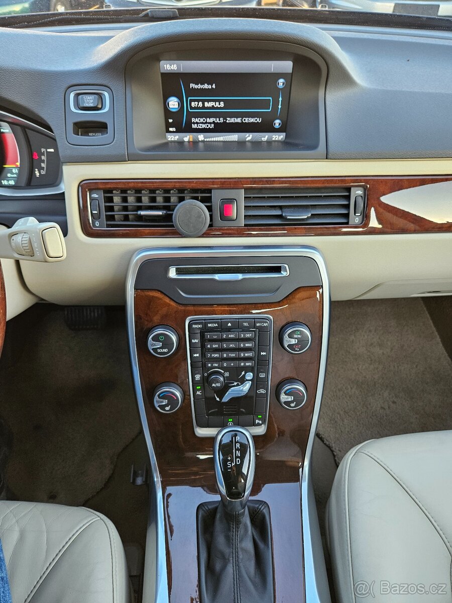 VOLVO S80 2.0 D4 120KW 5VÁLEC 2014 AUTOMAT - 13