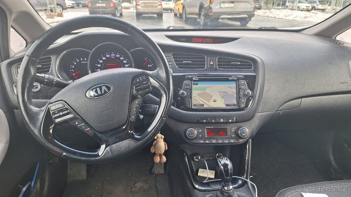 Kia ceed sw 1,6crdi 94kw - 13