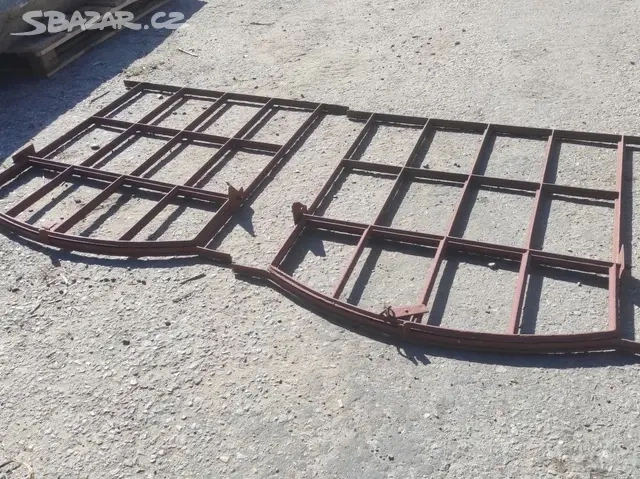 Staré železné okno, fabrické okno, 2 ks - 100x80cm - 13