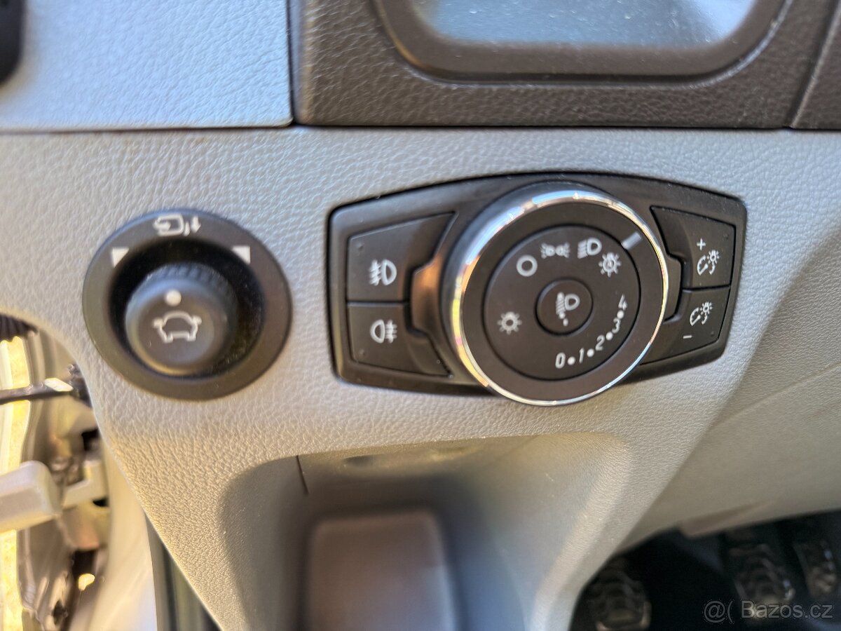 2018 FORD Transit osobní auto M1 9míst - 13