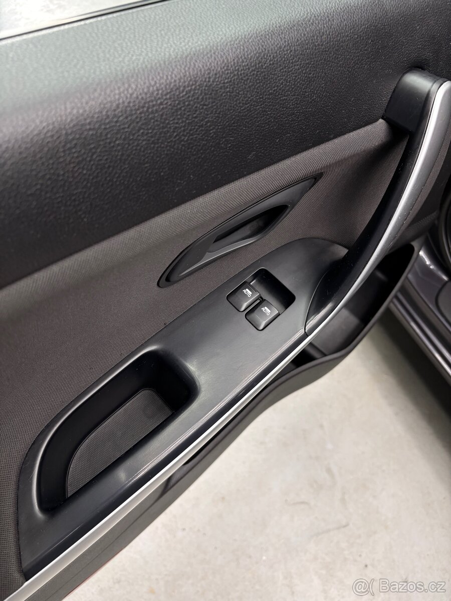 Kia Ceed 1.4 2012 - 13