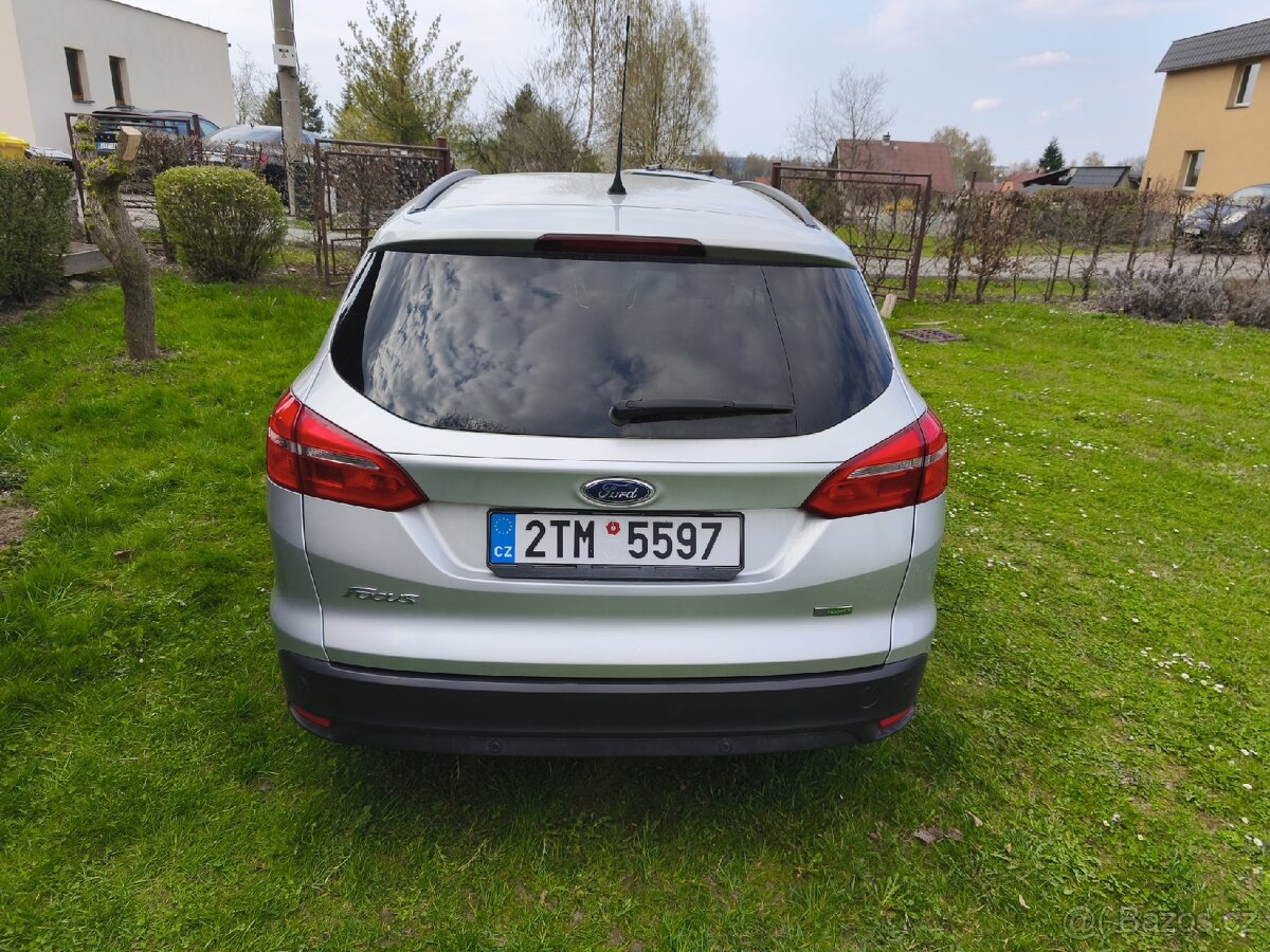 Ford Focus Combi 1.0Ecoboost po repasi - 13