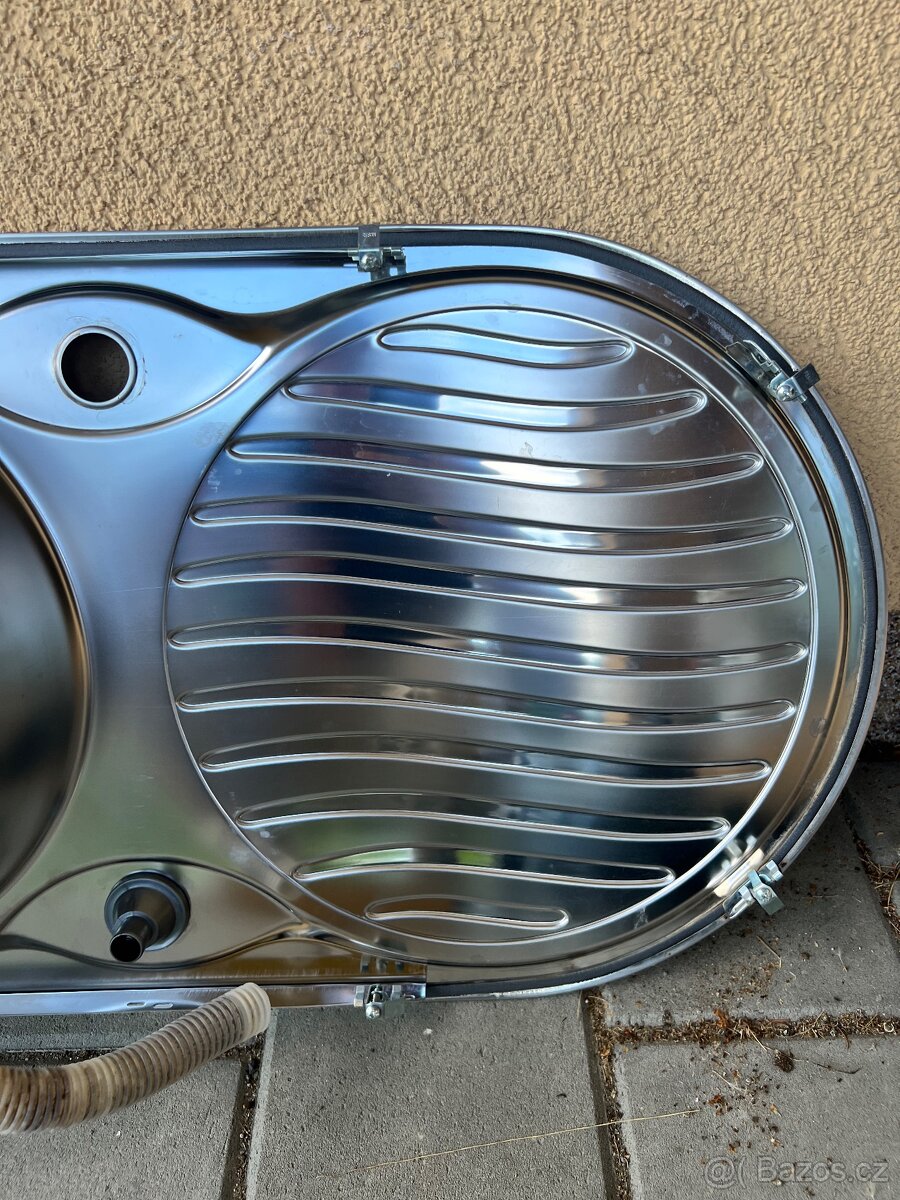 Dřez, baterie, hadice - 13