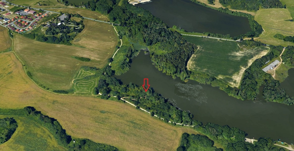 BLATNÁ, ul. Na Růžových plantážích - spavební parcely - 13