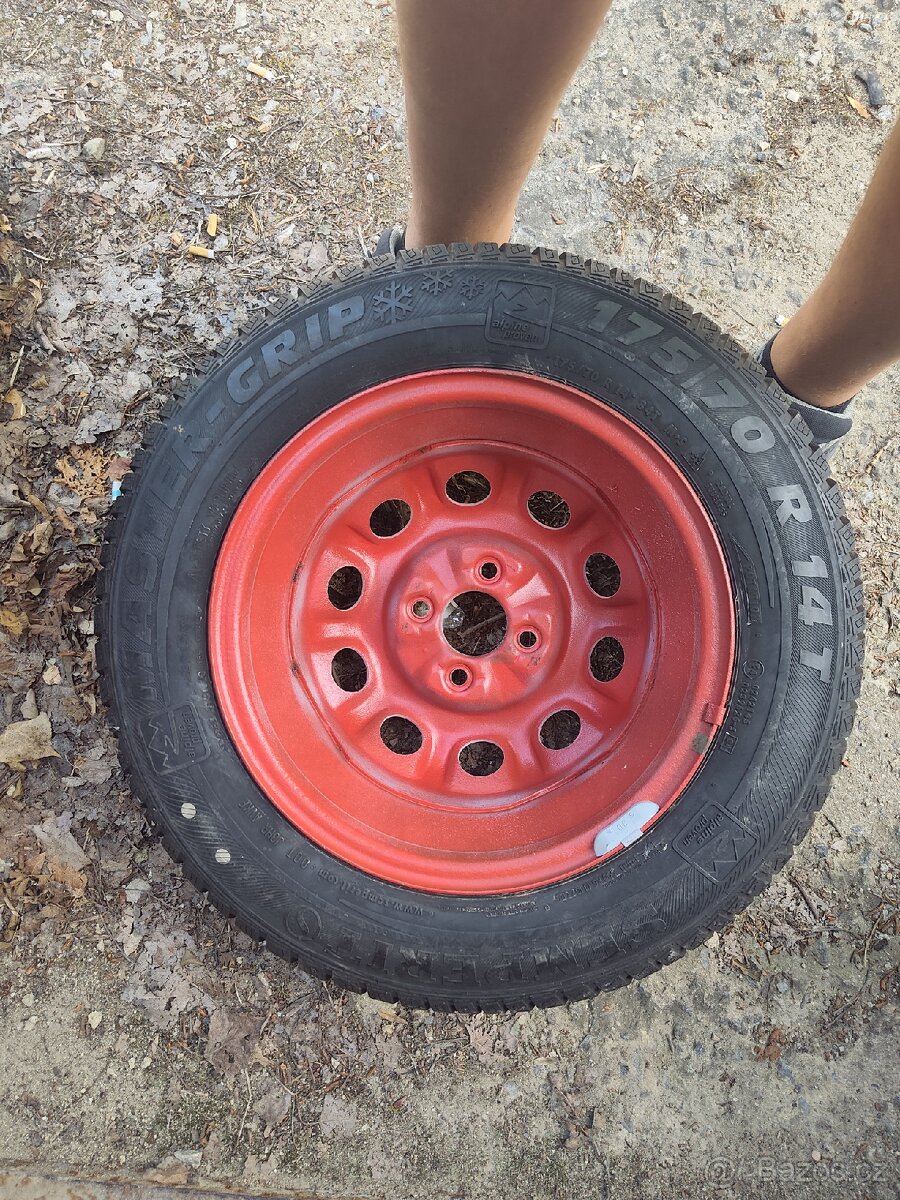 P: 4x100 R14 Nissan NX - 13