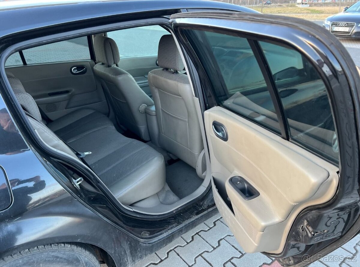 Renault Megane 1.6i 16V 83kw STK 3/2027 - 13