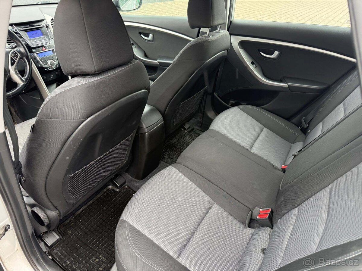 Hyundai i30 / 2016 - 13