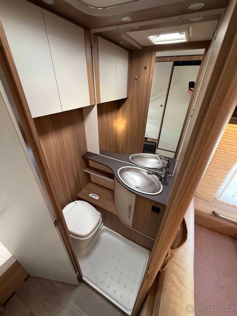 BÜRSTNER PREMIO 495TK 2023 GARÁŽ SOLÁR BATERIE MARKÝZA - 13